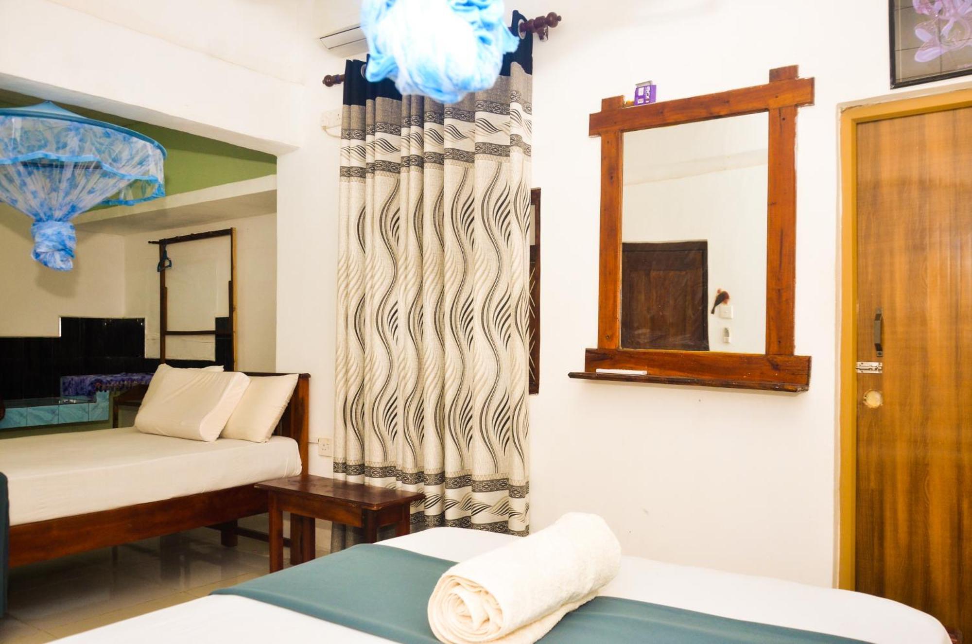 Triangle Home Stay Dambulla Exterior photo